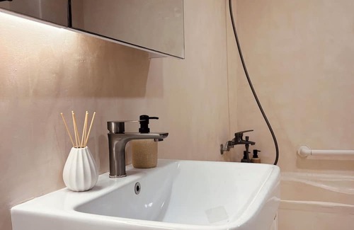 Datong Apartamento | 3 minutes to taoyaun airport MRT / 5mins to night market! 6 people max apartment