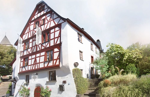 Bullay Casa | Vacation home for 15 guests with 280m² in Bullay (264900)