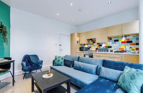 Rusholme Apartamento | Manchester 3 Bed with Parking!
