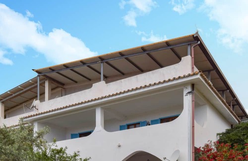 Calalunga-Pietragrande Apartamento | Pack your bags and look forward to relaxing days in this holiday apartment in Calabria.