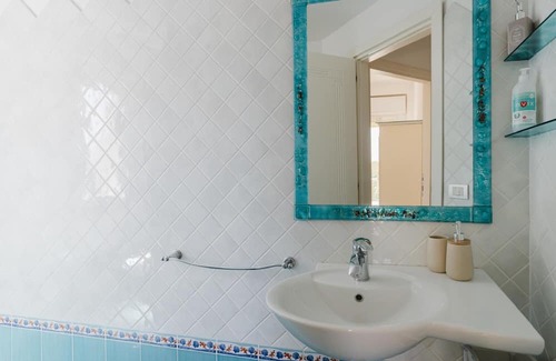 Torre Grande Apartamento | Apartment 'La Casa Del Sole' with Shared Pool, Wi-Fi and Air Conditioning