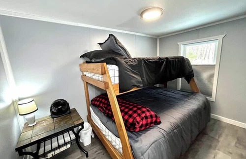 Merriweather Casa | Marko's ~ Close to Trails & Lake Gogebic!