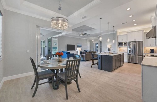 Port Charlotte Casa | Vacation Home Getaway for 6 at South Gulf Cove w/pool & BBQ