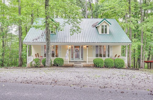 Cadiz Casa | 'Delma's Haven' in Cadiz w/Deck & Lake Access!