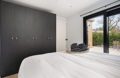 Bergen op Zoom Chalet De Esquí | Luxe en Modern Chalet Midden in de Natuur