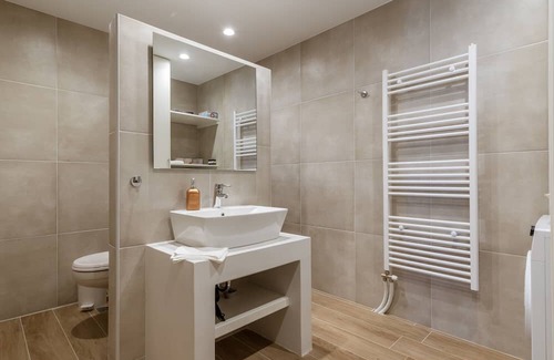 Kato Aprovatou Apartamento | Apartment 'Captain's Pounda Suite' with Sea View, Wi-Fi and Air Conditioning