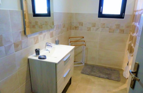 Malvies Casa | Villa Climatisée au Milieu des Vignes Avec son spa