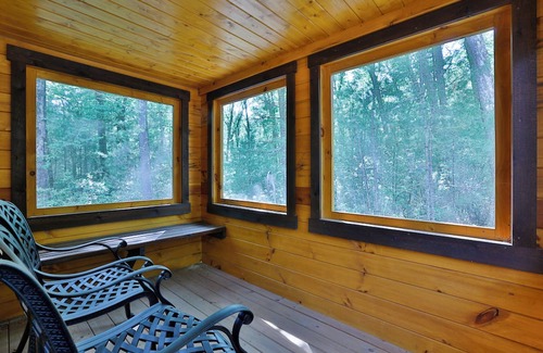 Eldred Cabina | Secluded Cabin on a Private Lake w/ kayaks and great outdoor activities