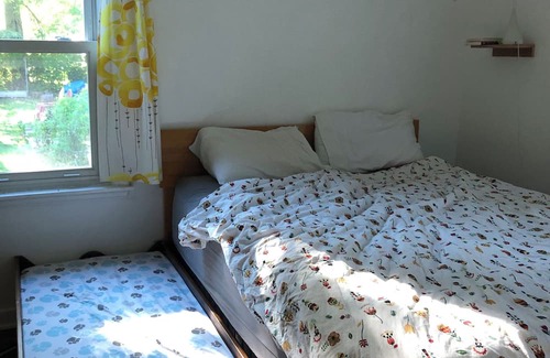 Lansing Casa | Looking for Housing in Lansing/East Lansing? House on the East Side, Aug 10-17.