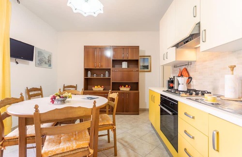 Dongo Apartamento | Apartment in Dongo with 2 bedrooms sleeps 6