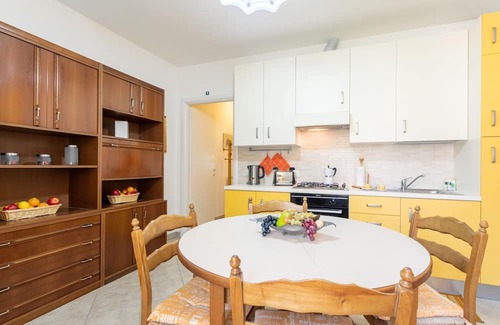 Dongo Apartamento | Apartment in Dongo with 2 bedrooms sleeps 6