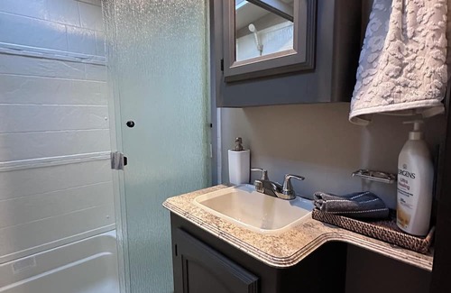 Charleston Casa | Cozy Camper close to Fishing & Boating