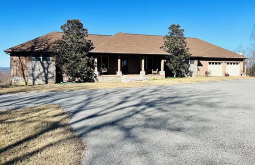 Salado Casa | Scenic Vista Pointe - Family-sized home close to attractions/events yet peaceful