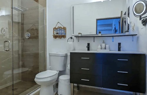 Hato Abajo Apartamento | Elegant Ocean-Front Apartment, PRIVATE Jacuzzi,BBQ