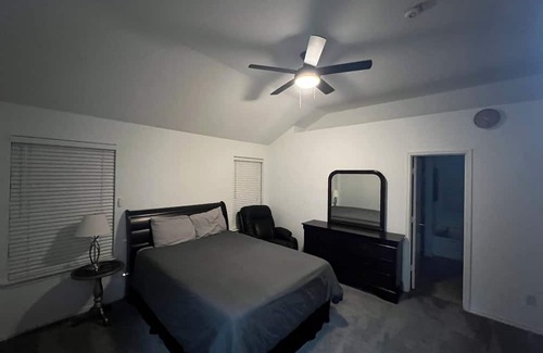 Mesquite Casa | Cozy home in Mesquite. Within walking distance from Mesquite Rodeo.