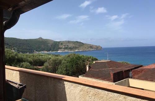 Palinuro Apartamento | Attic in park with access to the sea