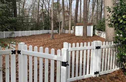 Ocean Pines Cabaña | Admirals Cottage - Quiet Clean Cozy Pet Friendly w large fenced yard