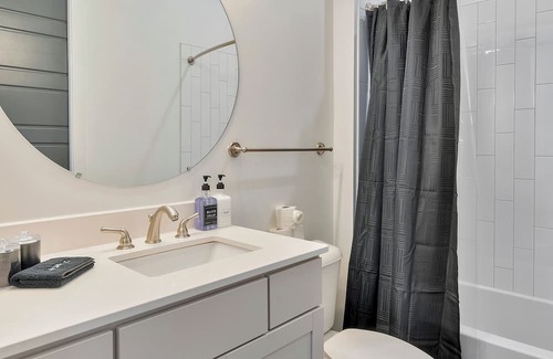 Rutledge Hill Apartamento | NEW! Near Broadway! Pool+Gym+fire pit+Grill!!