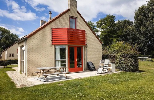 Hernen Casa | Vakantiewoning tot 6 Personen, Kindvriendelijk, Naast Speeltuin en aan Zwemplas