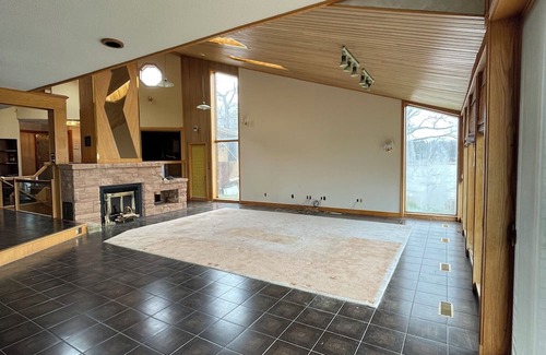 Algoma District Casa | Waterfront house for rent in Algoma Mills on the North Channel of Lake Huron.