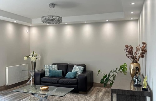 High Wycombe Casa | Luxurious home - Sleeps 10 - Great Location