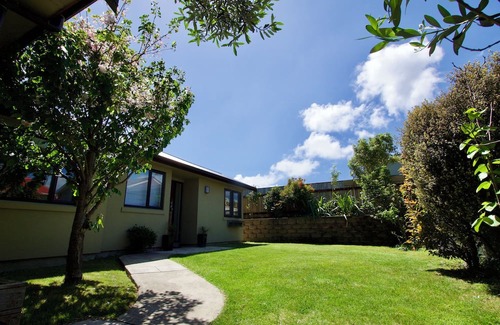Petone Casa | Warm, Modern, Child-friendly - Lower Hutt Escape