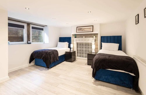 Huddersfield Casa | Host & Stay | The Westbourne Grande