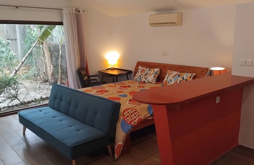 Cocody Apartamento | Studio & kitchen with garden & pool services included