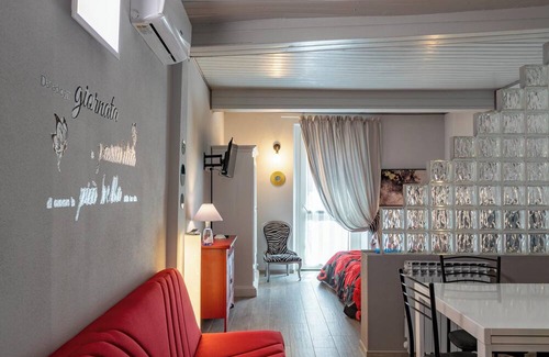 Piazza Apartamento | Homerez - Studio, city center, view