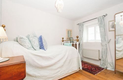 Chagford Cabaña | BLUEBELL COTTAGE, pet friendly, with open fire in Chagford