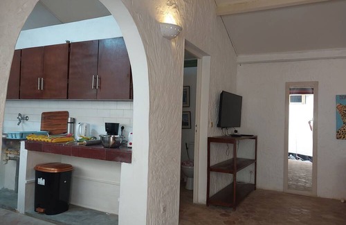 Cocody Apartamento | Great 1 bedroom apartment, services included, with pool and garden
