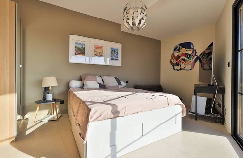 Le Castellet Villa | La Villa Mohdjang