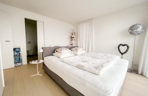 Neuchatel Apartamento | Holiday apartment Neuchâtel for 2 - 4 persons with 2 bedrooms - Penthouse holiday apartment