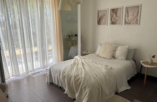 Hopitaux-Facultes Apartamento | Beautiful, fully equipped studio!