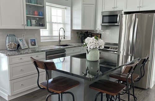Crystal Cabaña | A beautiful cottage located in the lake in Crystal, MI