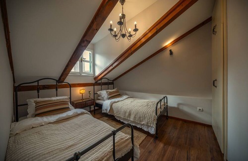 Kotor Old Town Apartamento | 3 Bedroom Duplex Apartment with Magnificent View over St Tripun Cathedral