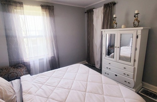 Indianapolis Casa | 2 Bedroom Centrally Located, Minutes From Downtown Indy!
