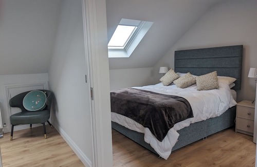 Westport Cabaña | Stunning Town house located in the heart of Westport Quay