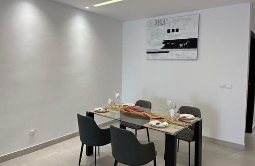 Yopougon Apartamento | Tranquillité et Confort Comme à la Maison