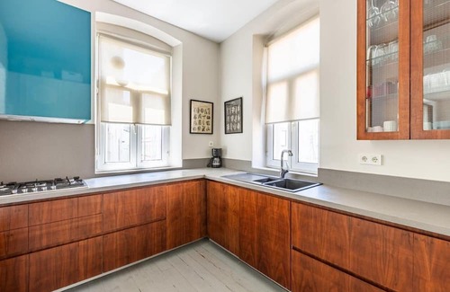 Pera Apartamento | Welcome to our cool new stylish 2-bedroom, 2-bathroom home nestled in the vibrant heart of Şişhane