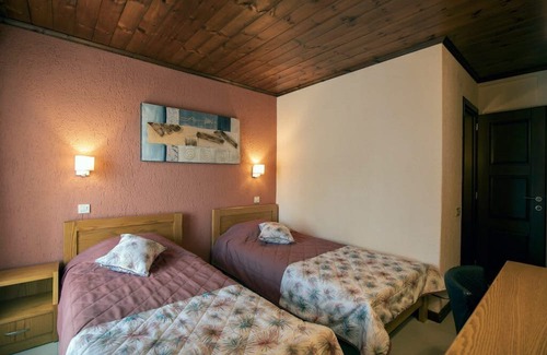 Eptalofos Condominio | Agoriani Guesthouse Mount Charm, Family Suite
