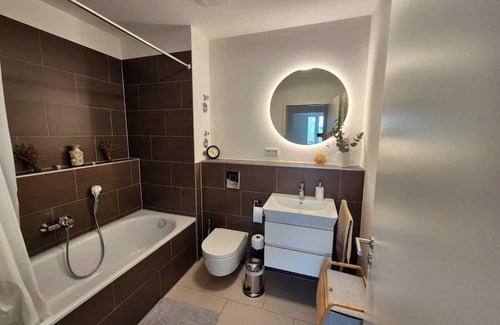 Wittenau Apartamento | New building! In 15 minutes in the city center