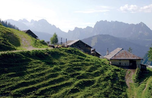 Russbach am Pass Gschuett Apartamento | 4 Family Suite Without Kitchen - Dachsteinresort