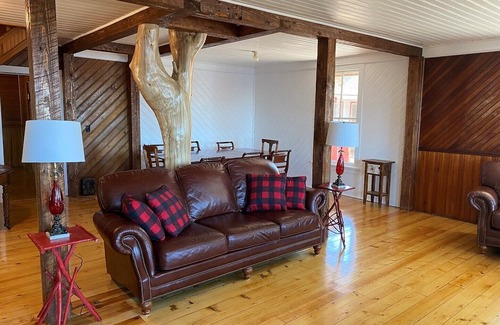 Inlet Casa | Birches - Main Lodge