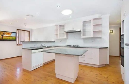 St Clair Casa | Bring the whole family to this great place with lots of room for fun.