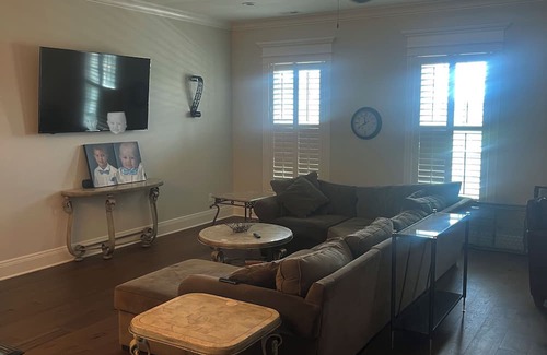 Prospect Casa | PGA & Derby 2024 get away! Beautiful house!!!