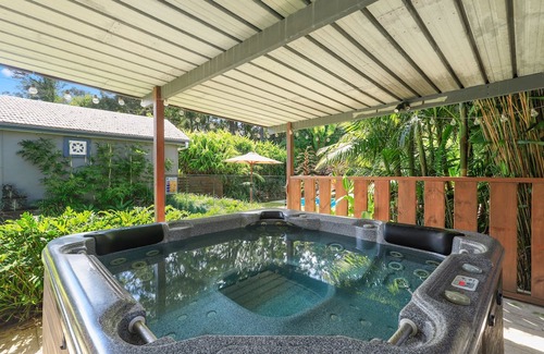 Worrowing Heights Casa | BALI BY THE BAY - JERVIS BAY - HOT SPA