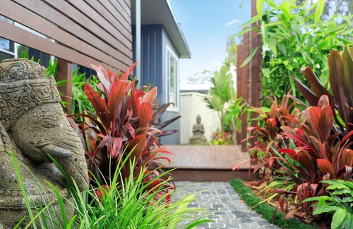 Worrowing Heights Casa | BALI BY THE BAY - JERVIS BAY - HOT SPA