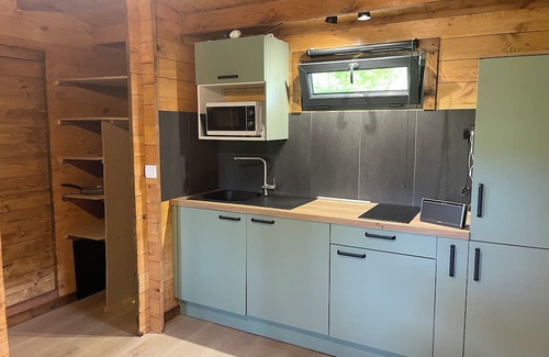 Parigne-lʼEveque Chalet De Esquí | Chalet 4 Personnes sur un Terrain de 16 000 m2 Arboré