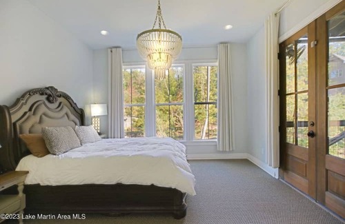 Dadeville Casa | Gorgeous Home on Lake Martin! 40 Minutes from Auburn! 🦅